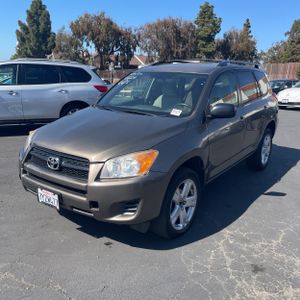 TOYOTA RAV4 - 1