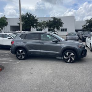 2023 Volkswagen TAOS SE 4MOTION — фото 10