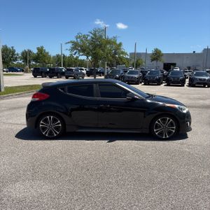 HYUNDAI VELOSTER TURBO - 10