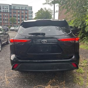 2022 Toyota HIGHLANDER LE 照片 7
