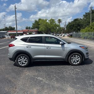 HYUNDAI TUCSON VALUE - 10