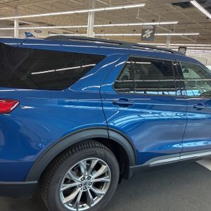 2020 FORD EXPLORER XLT photo 9