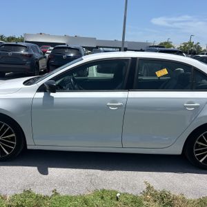 صورة 4 لـ 2016 Volkswagen JETTA 1.8T SPORT