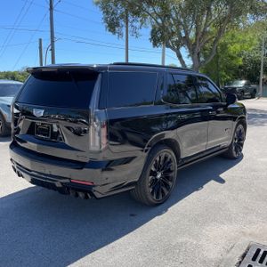 CADILLAC ESCALADE-V BASE - 8