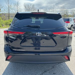 TOYOTA HIGHLANDER - 7