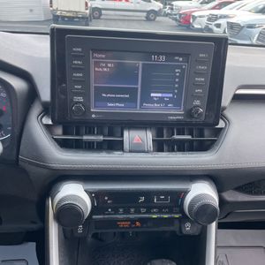 2021 Toyota RAV4 LE — миниатюра 35