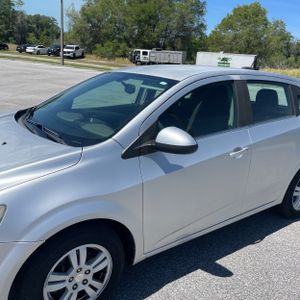 CHEVROLET SONIC LT AUTO - 2