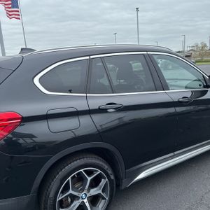 BMW X1 XDRIVE28I - 9