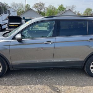 VOLKSWAGEN TIGUAN 2.0T S 4MOTION - 4