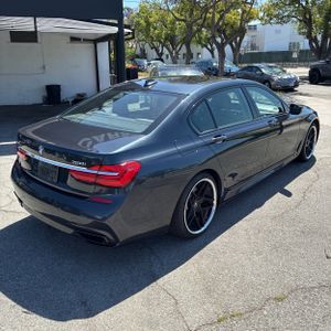 BMW 7 SERIES XDRIVE - 8