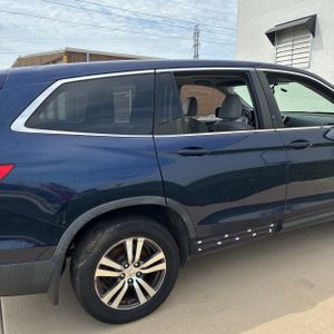 2017 Honda PILOT EX-L — фото 9