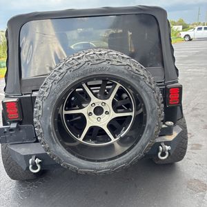 صورة مصغرة 42 لـ 2015 JEEP WRANGLER SAHARA