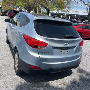 HYUNDAI TUCSON LIMITED - 4
