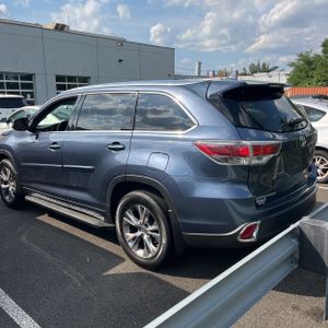 2015 Toyota HIGHLANDER XLE photo 5