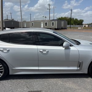 2018 KIA STINGER BASE thumbnail 11