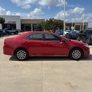2012 Toyota CAMRY LE photo 10