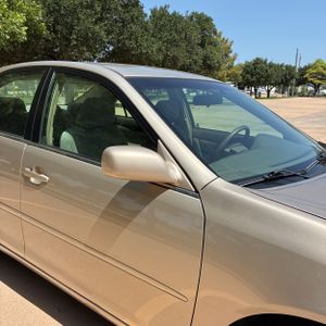 صورة مصغرة 13 لـ 2005 Toyota CAMRY LE