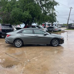 HYUNDAI ELANTRA SEL - 7