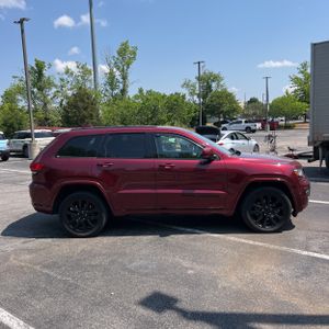 JEEP GRAND CHEROKEE ALTITUDE - 10