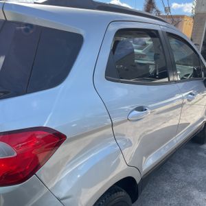 FORD ECOSPORT SE - 8