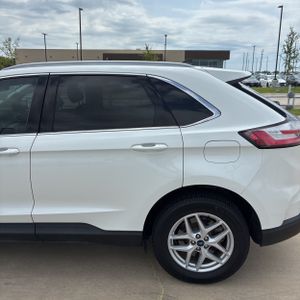 FORD EDGE SEL - 6