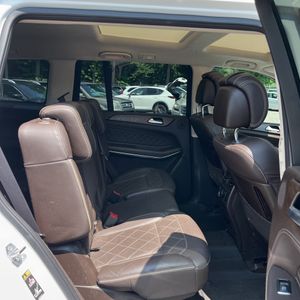 2019 Mercedes-BENZ GLS — миниатюра 35