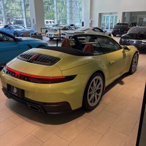 صورة 8 لـ 2025 Porsche 911 CARRERA