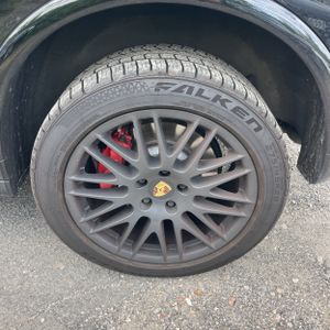 صورة 18 لـ 2018 Porsche CAYENNE GTS