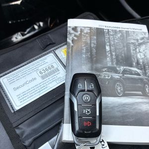 صورة 56 لـ 2017 FORD EXPLORER PLATINUM