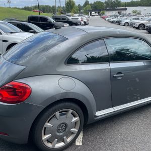 2012 Volkswagen BEETLE 2.5L PZEV — фото 9
