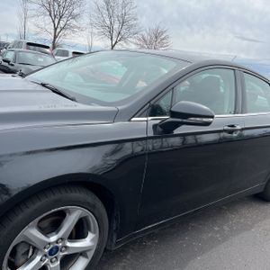 FORD FUSION SE - 2