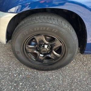 2005 Toyota RAV4 BASE — миниатюра 17