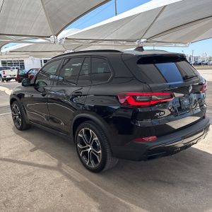 صورة 4 لـ 2022 BMW X5 SDRIVE40I