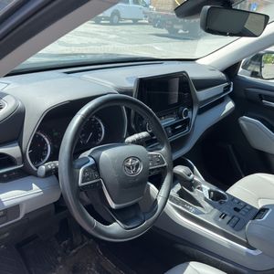 2023 Toyota HIGHLANDER XLE thumbnail 37