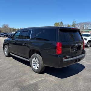 CHEVROLET SUBURBAN - 5