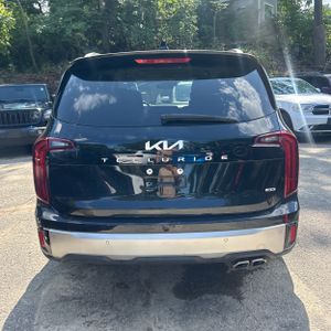 صورة 7 لـ 2023 KIA TELLURIDE S