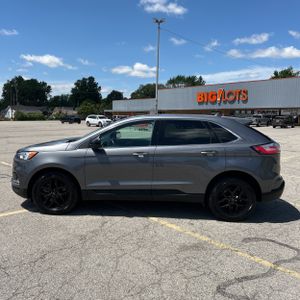 FORD EDGE SEL - 3