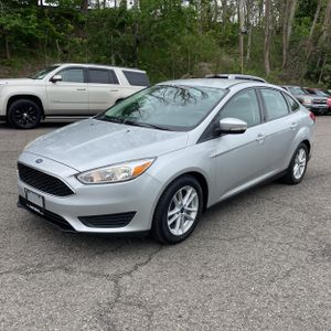 FORD FOCUS SE - 1