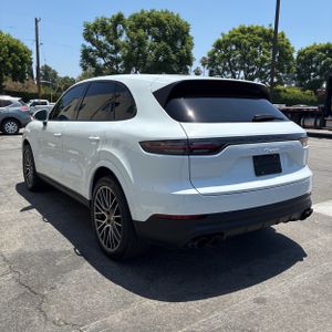 PORSCHE CAYENNE PLATINUM EDITION - 3