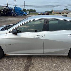 2016 Chevrolet MALIBU LS — фото 4