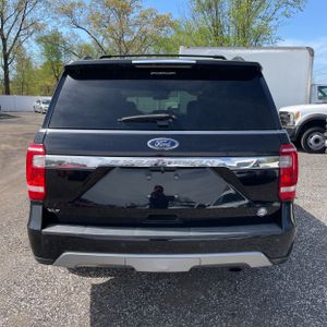 FORD EXPEDITION XLT - 7