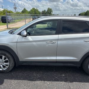 HYUNDAI TUCSON VALUE - 4