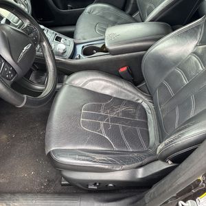 2015 Chrysler 200 S — миниатюра 60