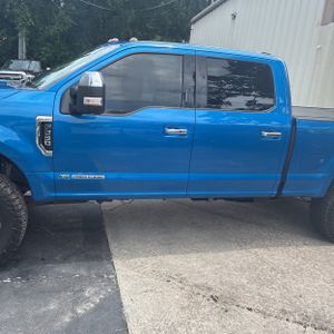 FORD F-250 SUPER DUTY LARIAT - 4