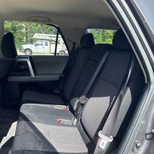 2013 Toyota 4RUNNER SR5 thumbnail 34
