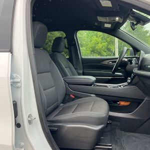 2025 Chevrolet TRAVERSE LT — миниатюра 33