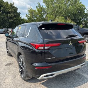 صورة 5 لـ 2022 Mitsubishi OUTLANDER SE
