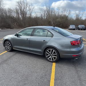 VOLKSWAGEN JETTA GLI PZEV - 5