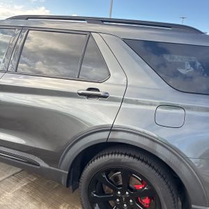 FORD EXPLORER ST - 6