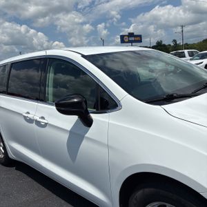 2024 Chrysler PACIFICA TOURING L — миниатюра 13